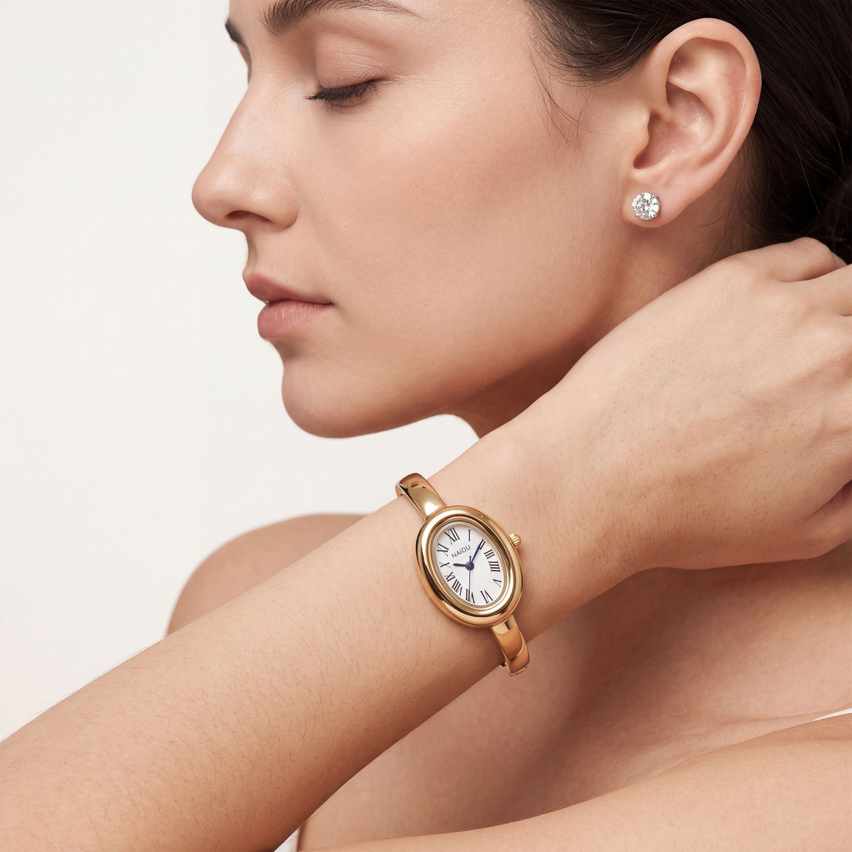 Mia Watch | Vayllor