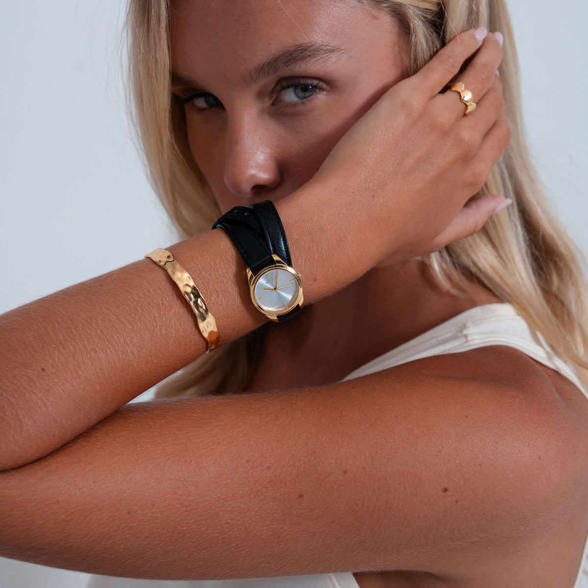 Noema Watch | Vayllor