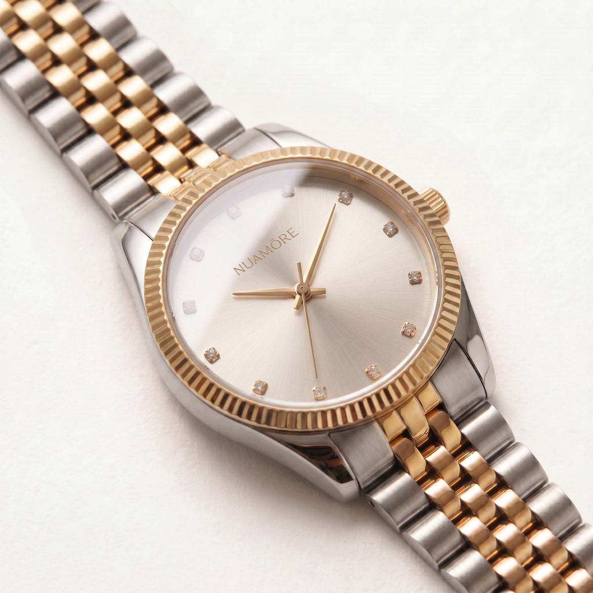 Solis Watch | Vayllor