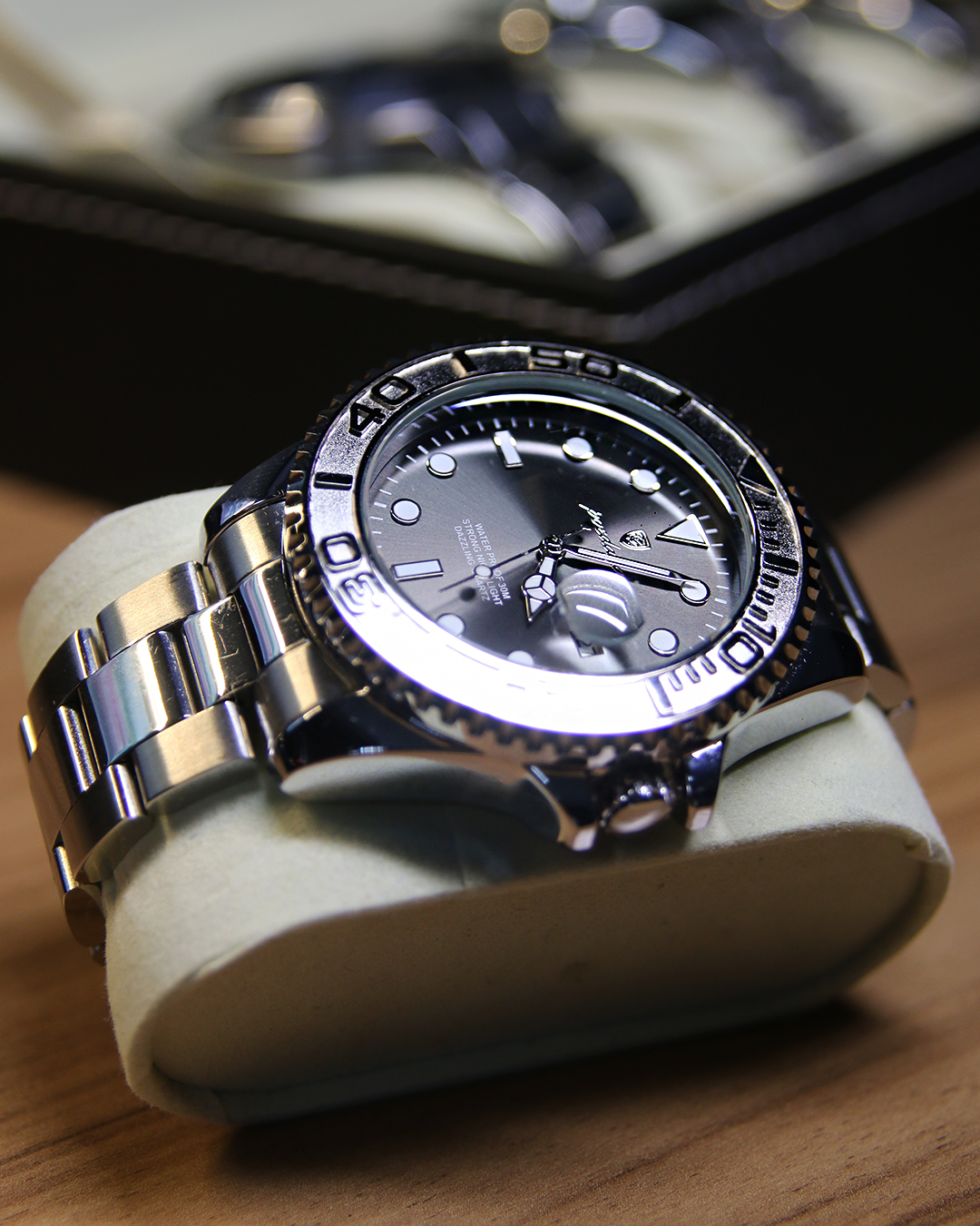 Yacht 43mm Watch | Vayllor